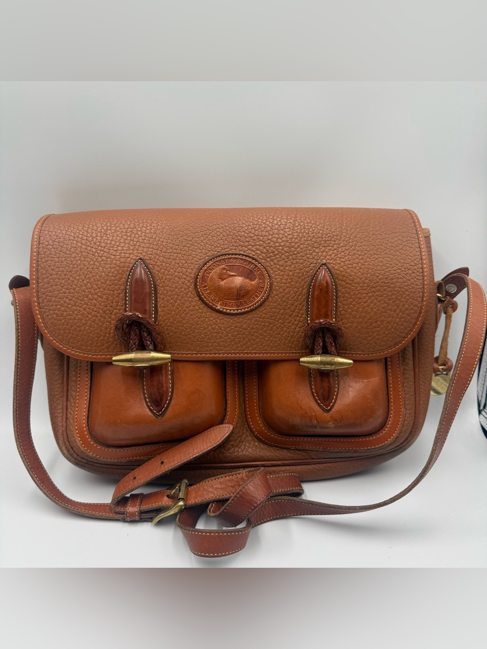 Vintage Dooney & Bourke leather unisex leather messenger bag